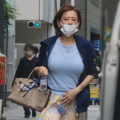 高橋真麻 えろ|【高橋真麻エロ画像61枚】おっぱい出しヌードで巨乳女子アナと。